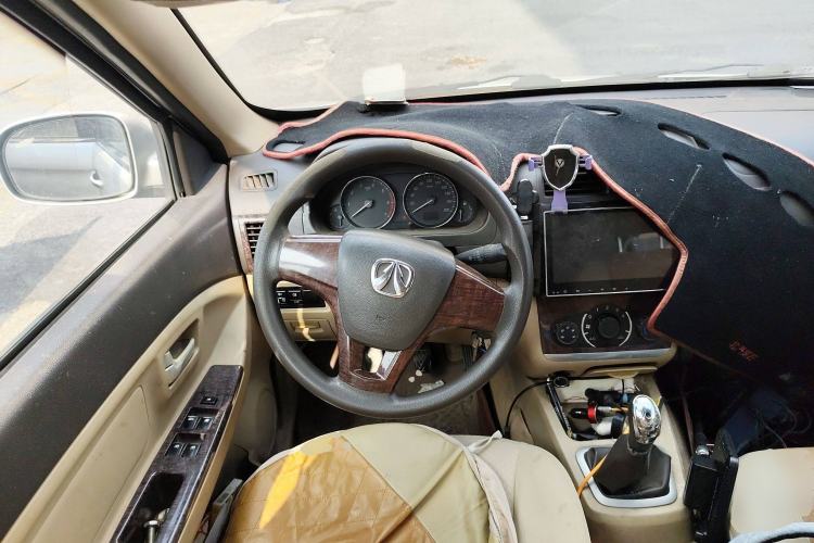Used BAIC Weiwang M30 2015 1.5L Basic Version DAM15 Steering Wheel