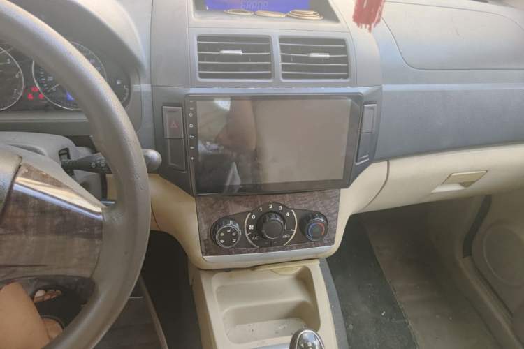 Used BAIC Weiwang M30 2015 1.5L Basic Version BJ415B Audio And AC Panel