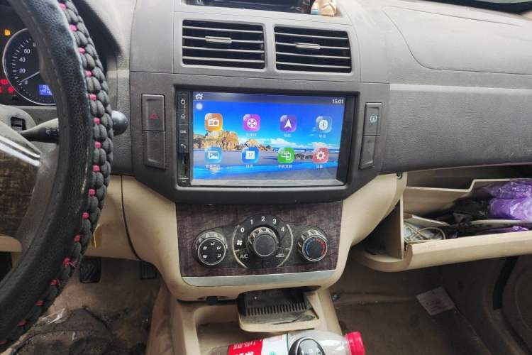Used BAIC Weiwang M30 2015 1.5L Comfort version DAM15 Audio And AC Panel