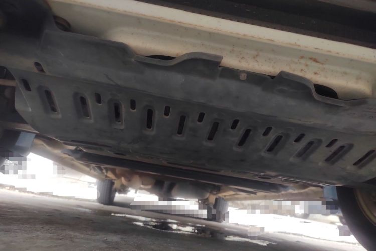 Used BAIC Weiwang M30 2015 1.5L Comfort version DAM15 Chassis Front