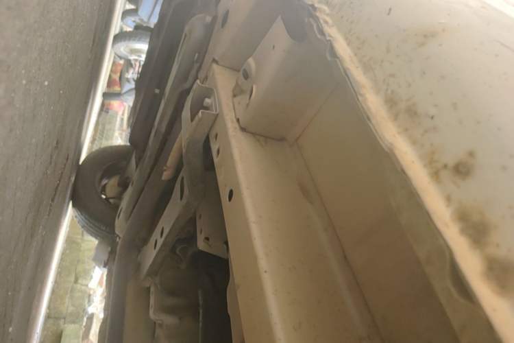 Used BAIC Weiwang M30 2015 1.5L Basic Version BJ415B Chassis Front Left