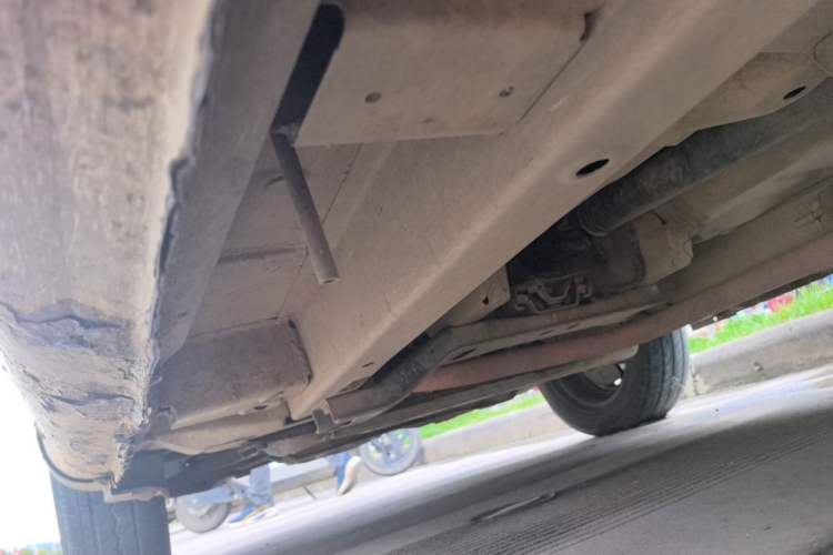 Used BAIC Weiwang M30 2015 1.5L Basic Version BJ415B Chassis Front Left