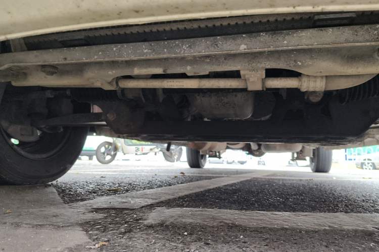 Used BAIC Weiwang M30 2015 1.5L Basic Version BJ415B Chassis Front