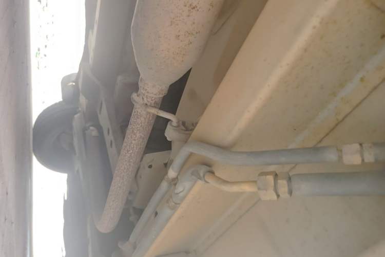 Used BAIC Weiwang M30 2015 1.5L Basic Version BJ415B Chassis Front Right
