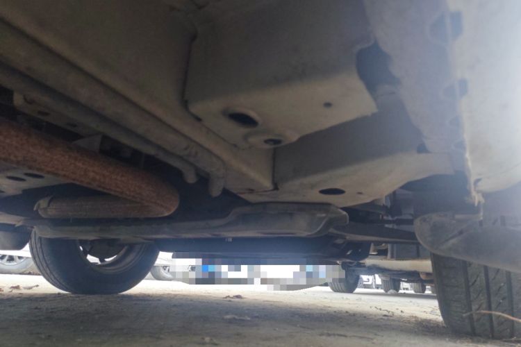 Used BAIC Weiwang M30 2015 1.5L Comfort version DAM15 Chassis Front Right