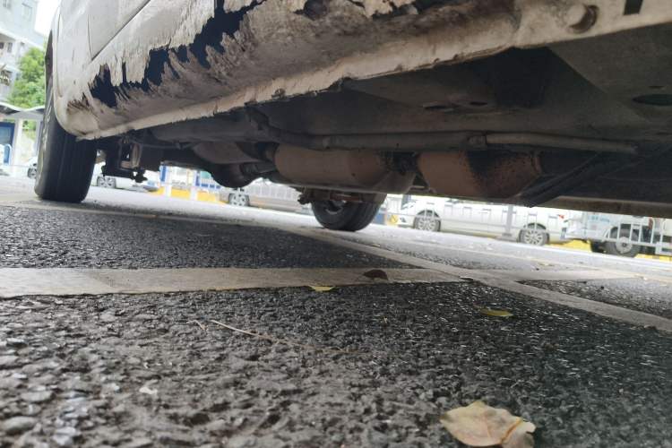 Used BAIC Weiwang M30 2015 1.5L Basic Version BJ415B Chassis Front Right