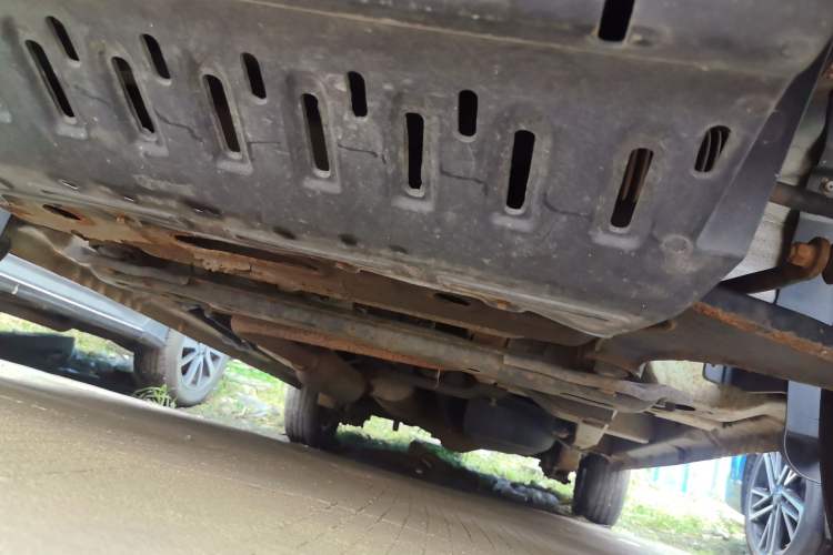 Used BAIC Weiwang M30 2015 1.5L Comfort version DAM15 Chassis Front