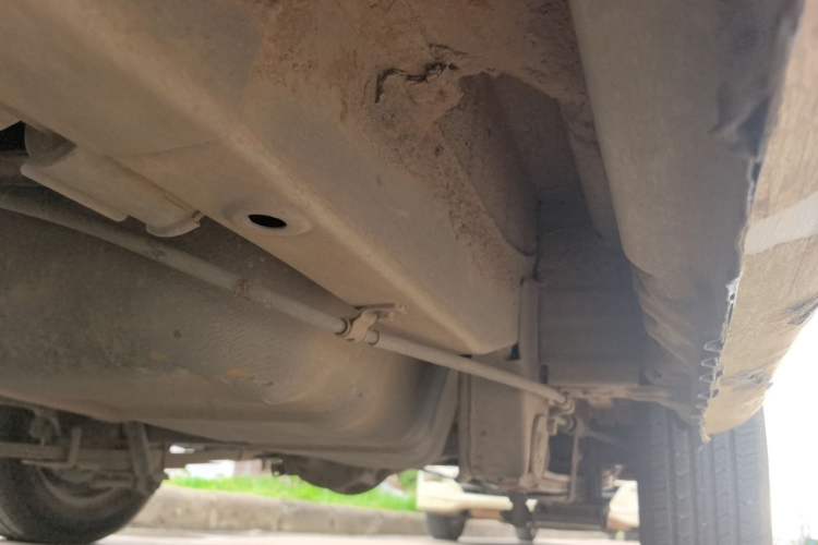 Used BAIC Weiwang M30 2015 1.5L Basic Version BJ415B Chassis Rear Left