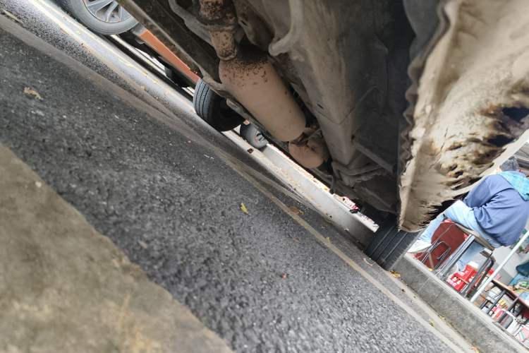 Used BAIC Weiwang M30 2015 1.5L Basic Version BJ415B Chassis Rear Right