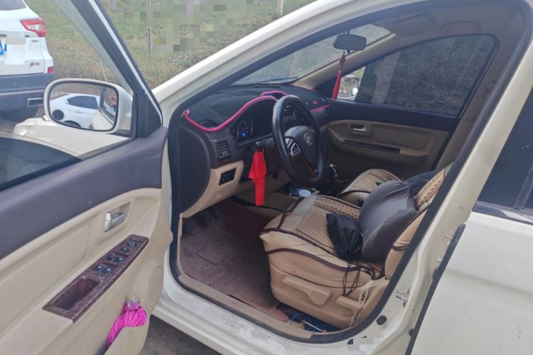 Used BAIC Weiwang M30 2015 1.5L Comfort version DAM15 Driver Seat