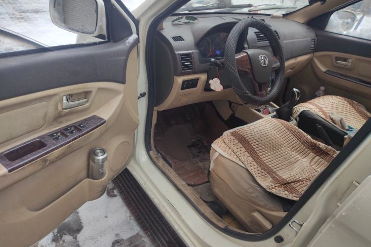 Used BAIC Weiwang M30 2015 1.5L Basic Version DAM15 Driver Seat