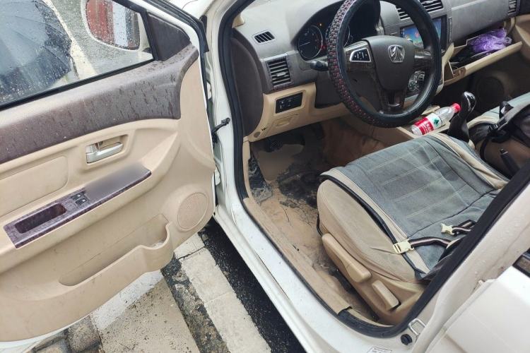 Used BAIC Weiwang M30 2015 1.5L Comfort version DAM15 Driver Seat