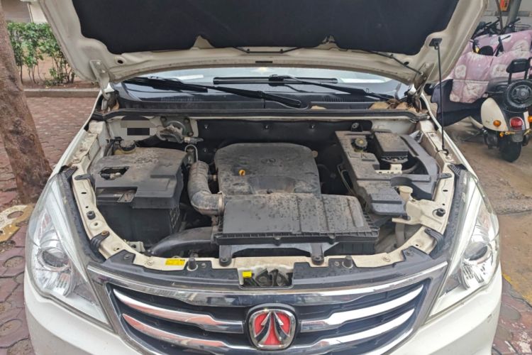 Used BAIC Weiwang M30 2015 1.5L Comfort version DAM15 Engine Bay