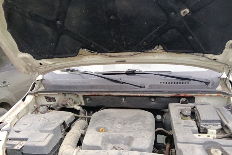 Used BAIC Weiwang M30 2015 1.5L Comfort Version BJ415B Engine Bay