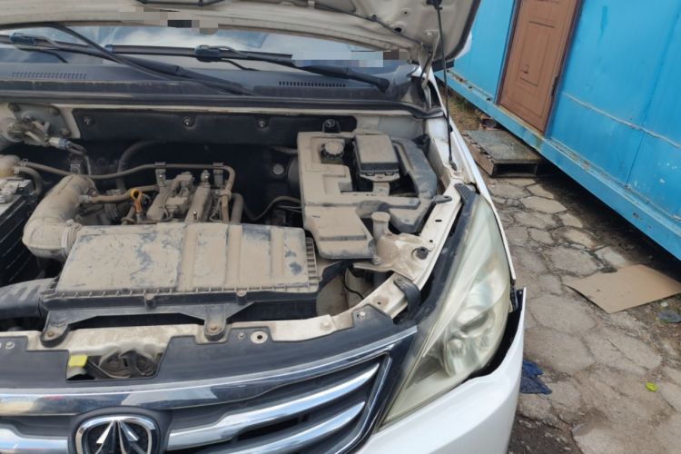 Used BAIC Weiwang M30 2015 1.5L Basic Version DAM15 Engine Bay Left