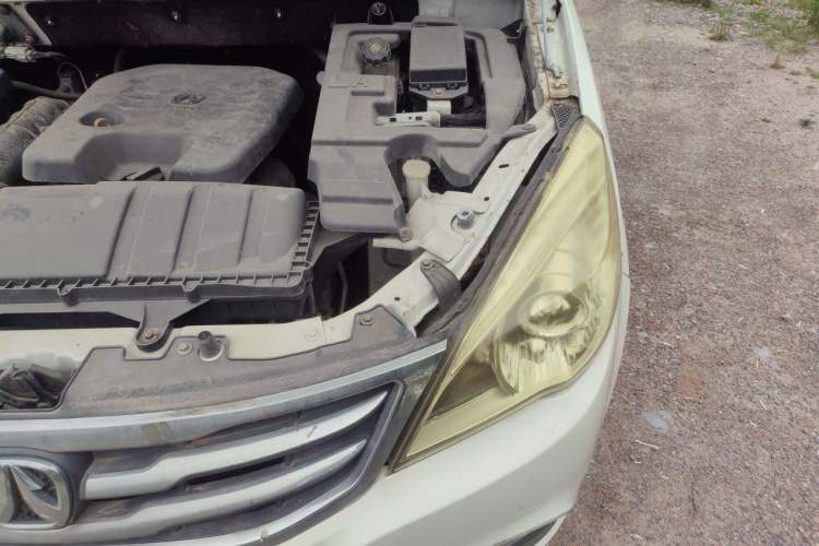 Used BAIC Weiwang M30 2015 1.5L Basic Version DAM15 Engine Bay Left