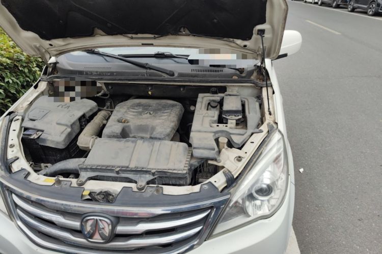 Used BAIC Weiwang M30 2015 1.5L Comfort version DAM15 Engine Bay Left