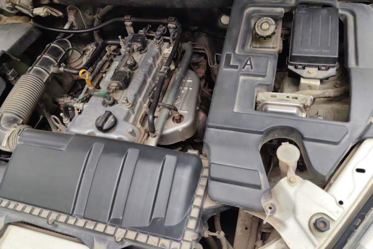 Used BAIC Weiwang M30 2015 1.5L Basic Version DAM15 Engine Bay Left