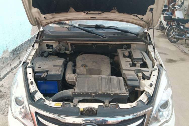 Used BAIC Weiwang M30 2015 1.5L Comfort version DAM15 Engine Bay