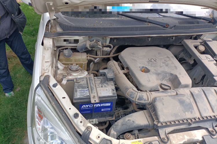 Used BAIC Weiwang M30 2015 1.5L Basic Version DAM15 Engine Bay Right