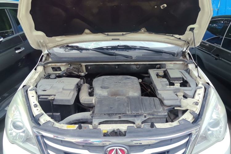 Used BAIC Weiwang M30 2015 1.5L Comfort version DAM15 Engine Bay
