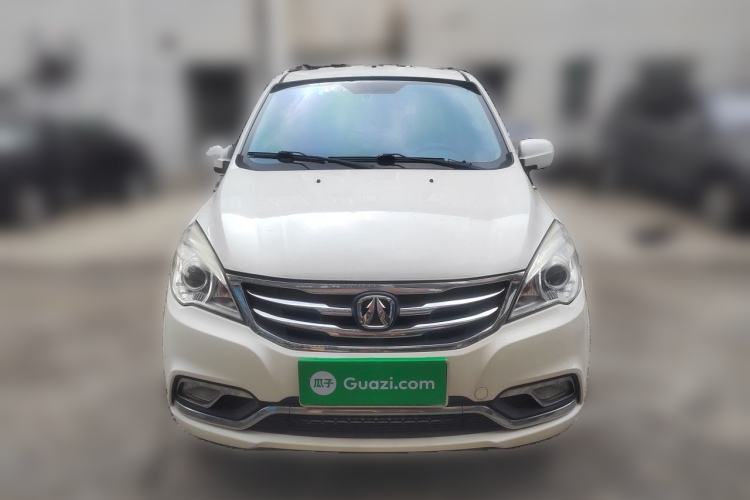 Used BAIC Weiwang M30 2015 1.5L Comfort version DAM15 Front