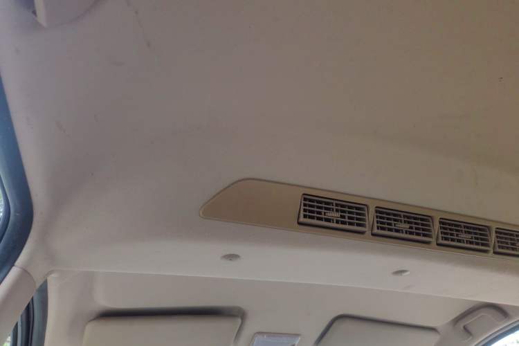 Used BAIC Weiwang M30 2015 1.5L Basic Version DAM15 Headliner