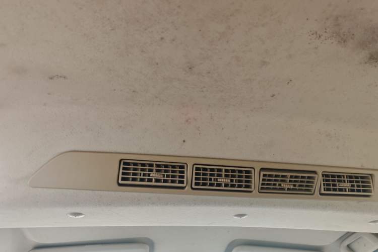 Used BAIC Weiwang M30 2015 1.5L Basic Version DAM15 Headliner