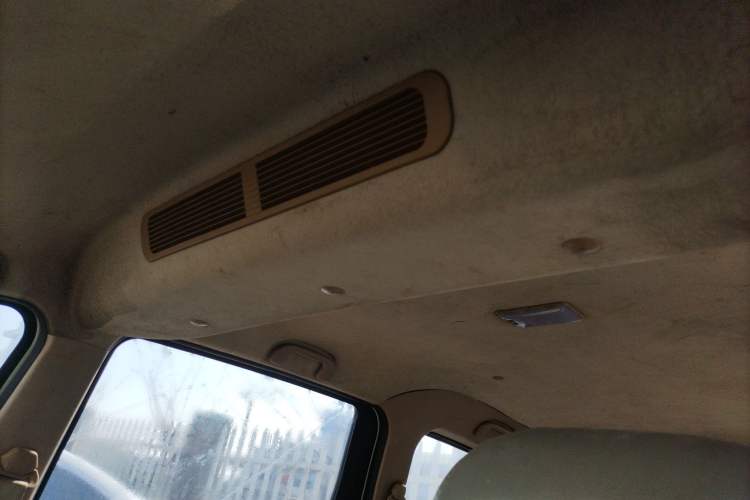 Used BAIC Weiwang M30 2015 1.5L Comfort version DAM15 Headliner