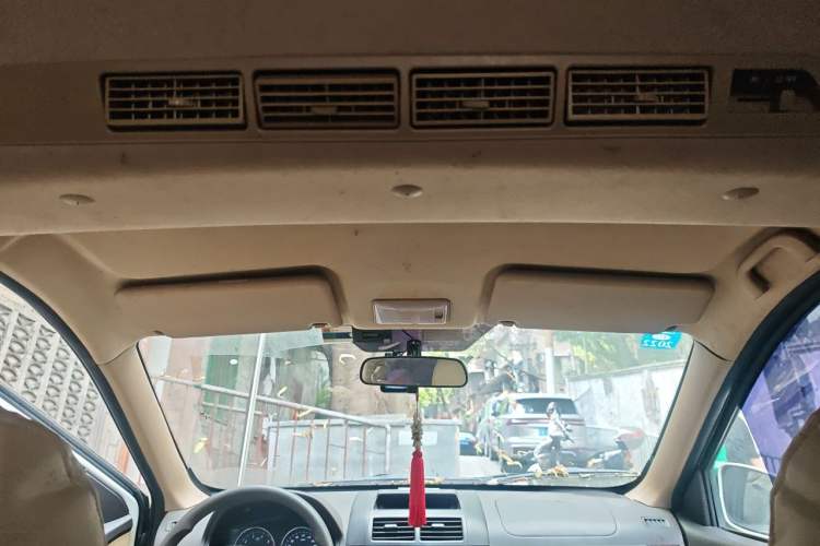 Used BAIC Weiwang M30 2015 1.5L Basic Version DAM15 Headliner