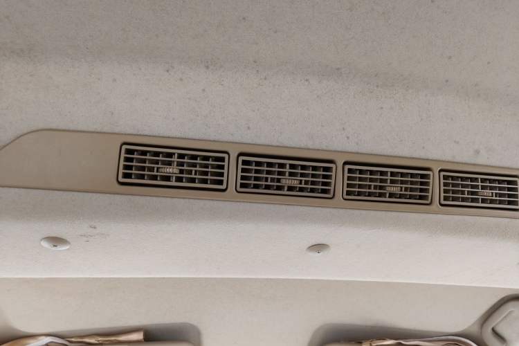 Used BAIC Weiwang M30 2015 1.5L Comfort Version BJ415B Headliner