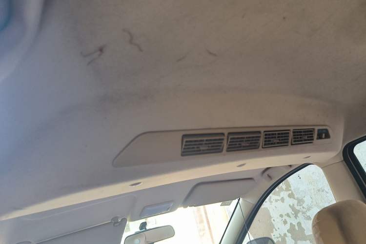 Used BAIC Weiwang M30 2015 1.5L Basic Version DAM15 Headliner