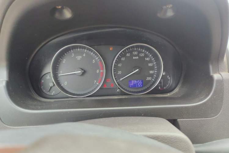 Used BAIC Weiwang M30 2015 1.5L Basic Version DAM15 Instrument Cluster
