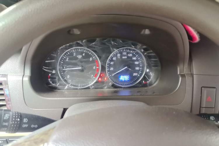 Used BAIC Weiwang M30 2015 1.5L Comfort version DAM15 Instrument Cluster