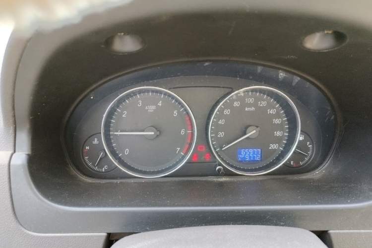 Used BAIC Weiwang M30 2015 1.5L Comfort Version BJ415B Instrument Cluster