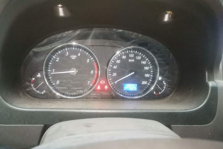 Used BAIC Weiwang M30 2015 1.5L Basic Version DAM15 Instrument Cluster