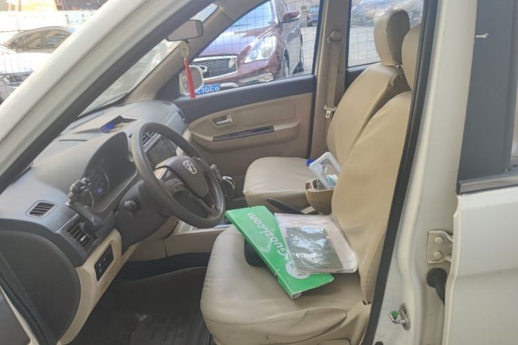Used BAIC Weiwang M30 2015 1.5L Basic Version BJ415B Left Front Seat