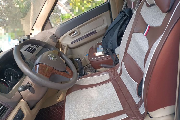 Used BAIC Weiwang M30 2015 1.5L Basic Version DAM15 Left Front Seat