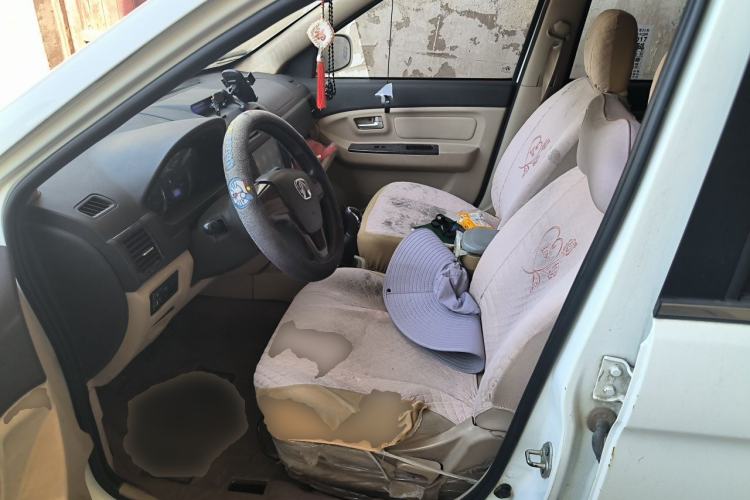 Used BAIC Weiwang M30 2015 1.5L Basic Version DAM15 Left Front Seat