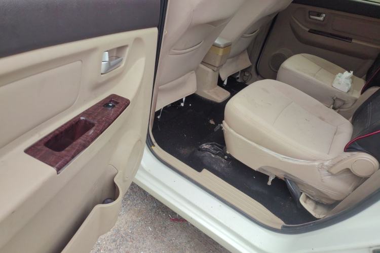 Used BAIC Weiwang M30 2015 1.5L Basic Version DAM15 Left Rear Seat