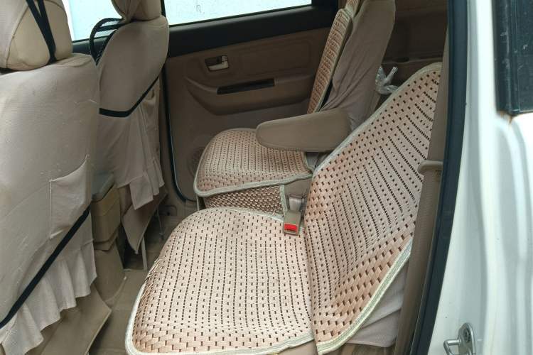Used BAIC Weiwang M30 2015 1.5L Comfort version DAM15 Left Rear Seat