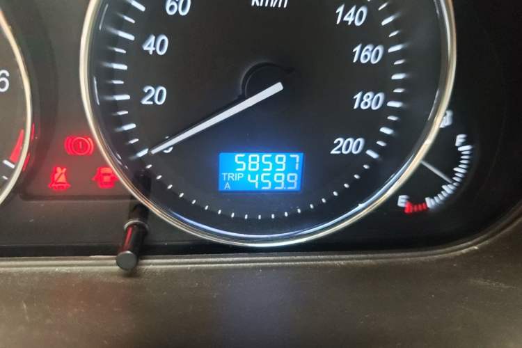 Used BAIC Weiwang M30 2015 1.5L Basic Version DAM15 Odometer Close Up