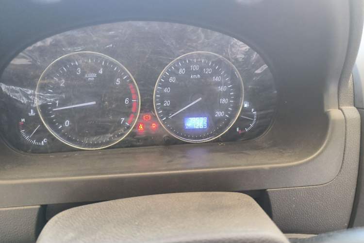 Used BAIC Weiwang M30 2015 1.5L Basic Version DAM15 Odometer Close Up