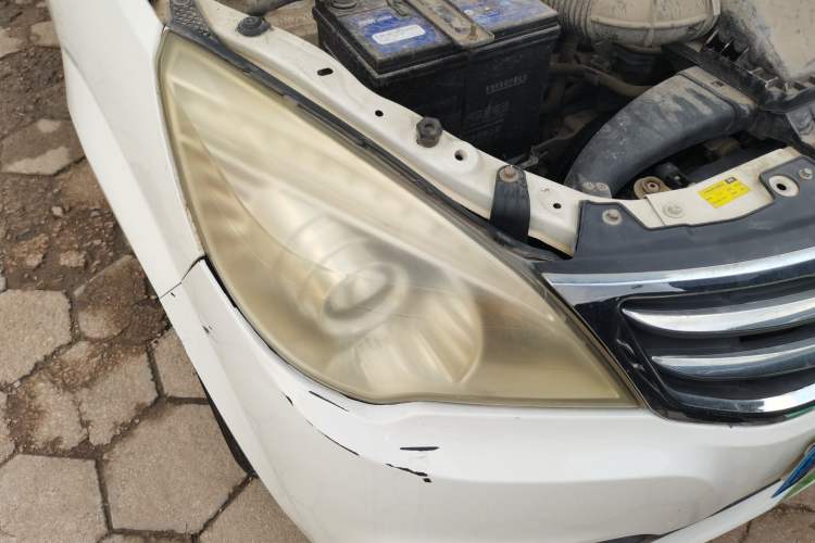 Used BAIC Weiwang M30 2015 1.5L Basic Version DAM15 Right Front Headlight