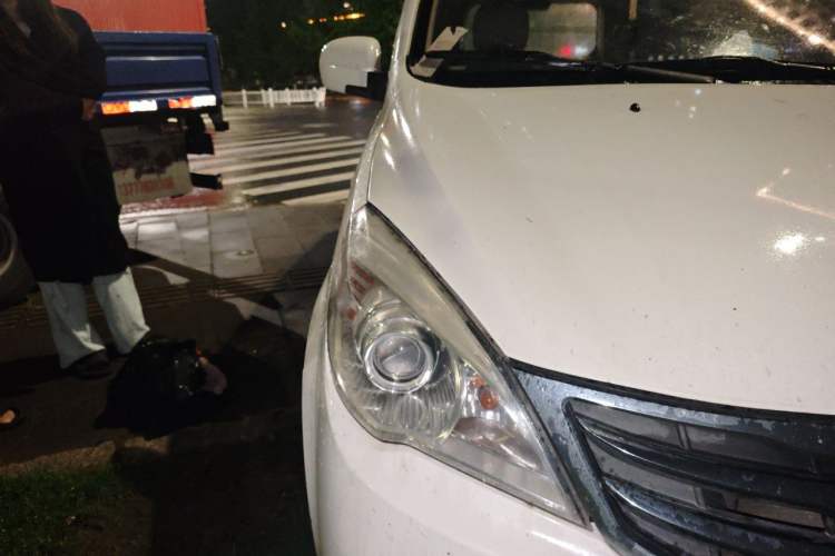 Used BAIC Weiwang M30 2015 1.5L Comfort version DAM15 Right Front Headlight