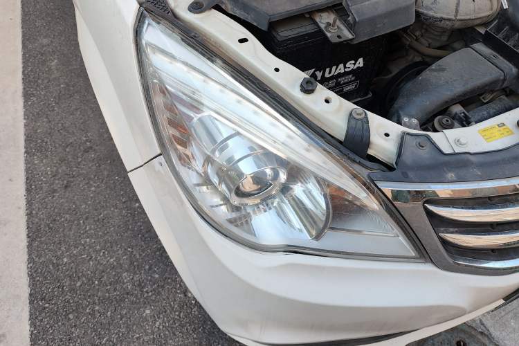 Used BAIC Weiwang M30 2015 1.5L Basic Version DAM15 Right Front Headlight