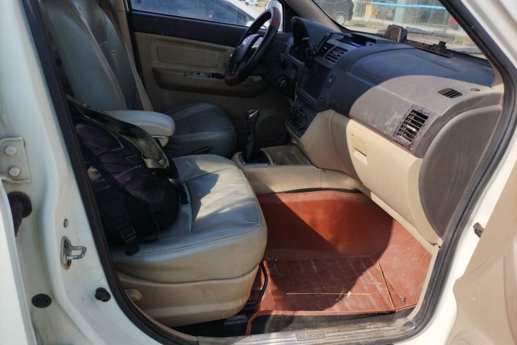 Used BAIC Weiwang M30 2015 1.5L Comfort version DAM15 Right Front Seat