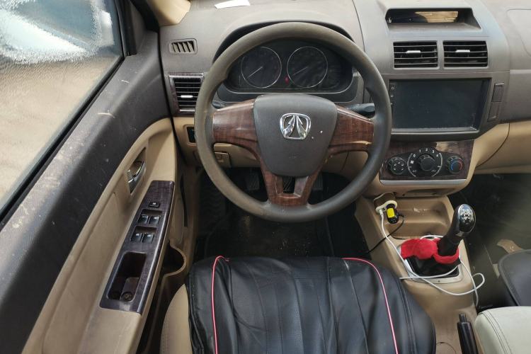 Used BAIC Weiwang M30 2015 1.5L Basic Version DAM15 Steering Wheel