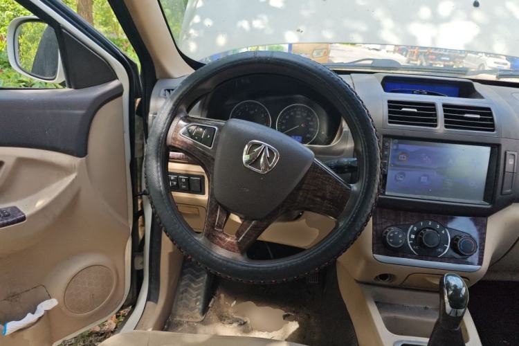 Used BAIC Weiwang M30 2015 1.5L Comfort version DAM15 Steering Wheel