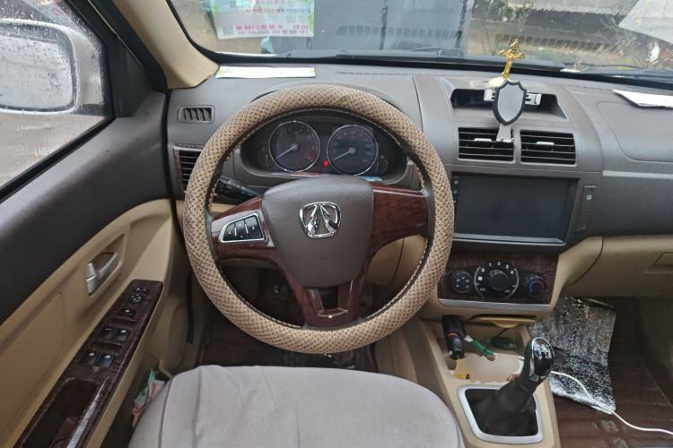 Used BAIC Weiwang M30 2015 1.5L Comfort version DAM15 Steering Wheel